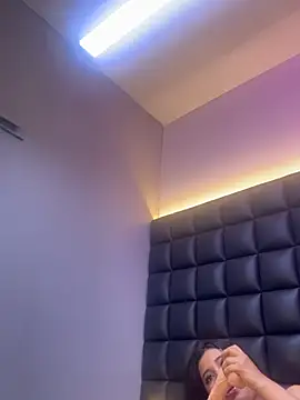 valenlopezz_ live