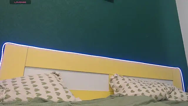 Shy_Kira live