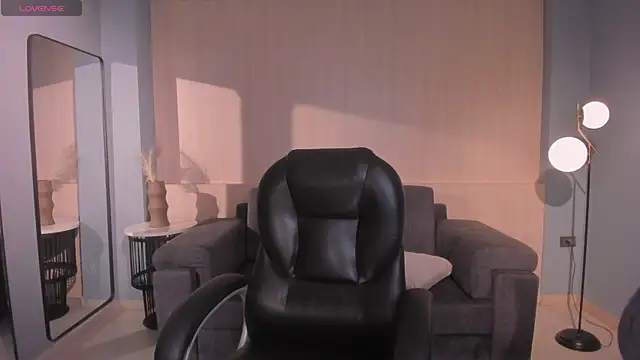 TiffannySins live