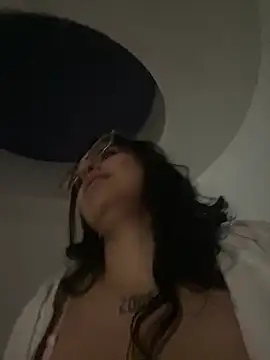 GabyLopez_Pink live