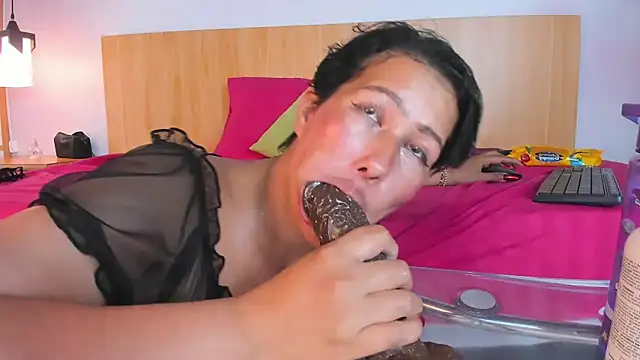 Laura_Torress live