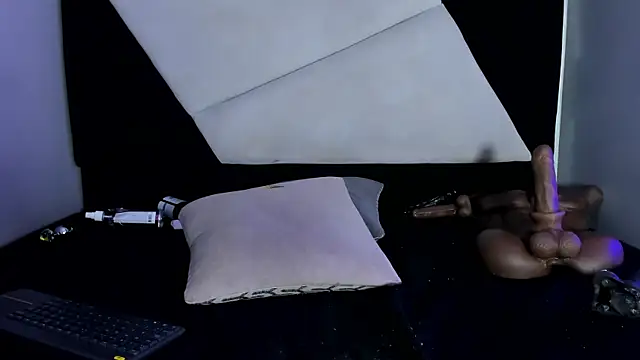 emmily_keller19 live
