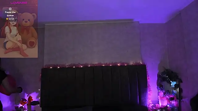 LanaMills_ live