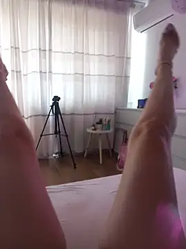 LauraDelightX live