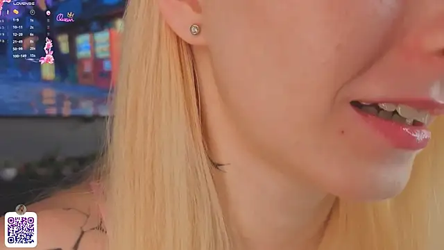 JuanaSumma live