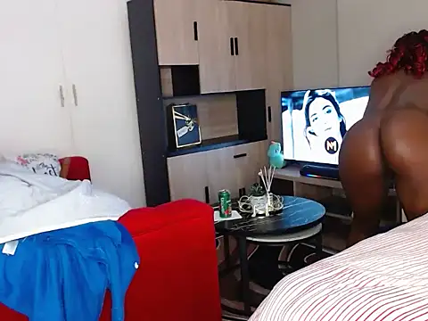 NaughtyMilf_Lilly live