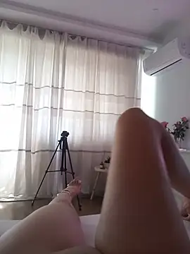 LauraDelightX live