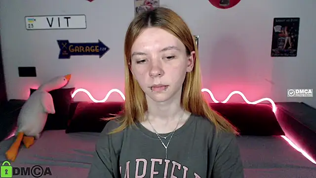 CarolInWonderland live