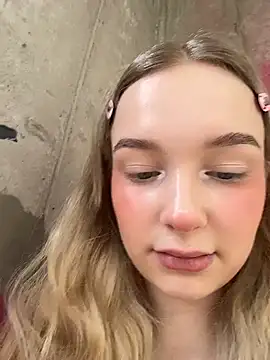 Mimi_Land live