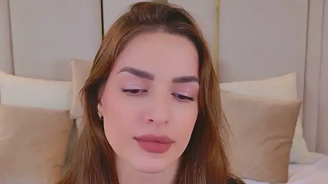 BellaHalles live