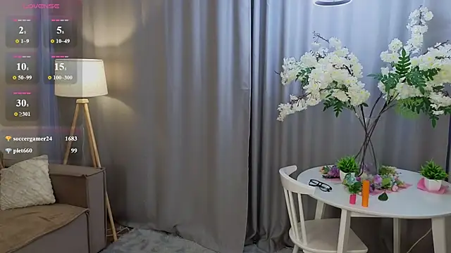 Nora_Ford live