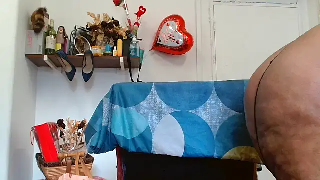 xTALLSEXYBUMx live
