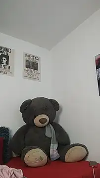 downsonMia live
