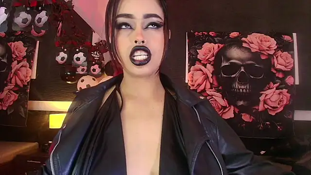 EvaaFoxxy1 live