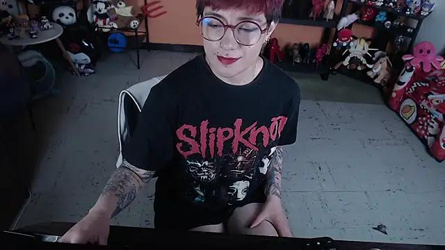 MissMiia2 live