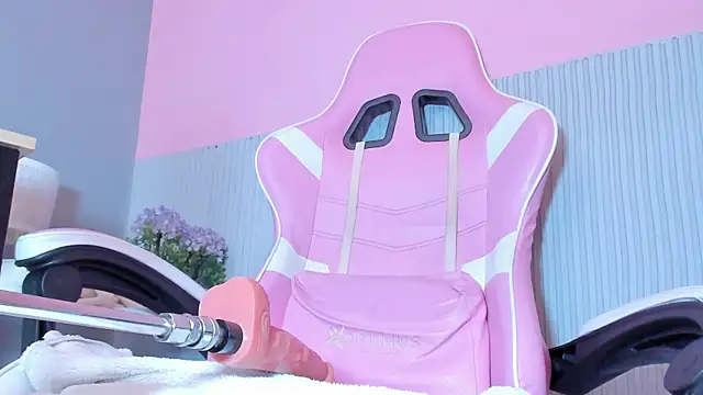 Laraebony_ live