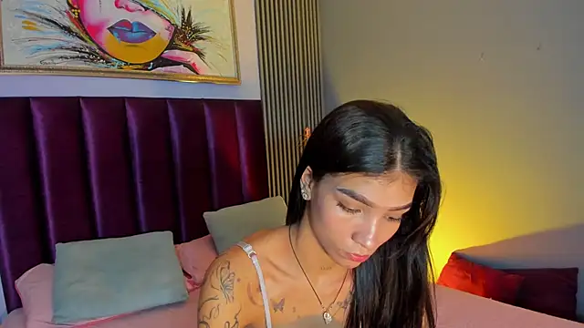LauraAristizabal live