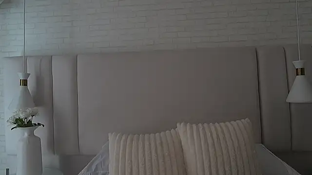 GabyJones_ live