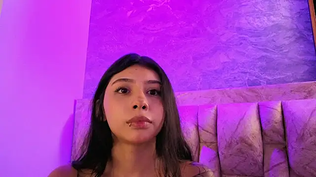 chloe_bluee_ live