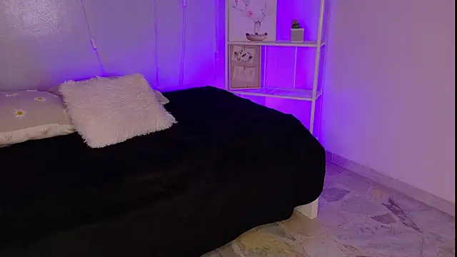 Annavic__ live