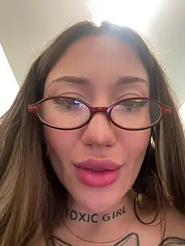 SaintSquirt live
