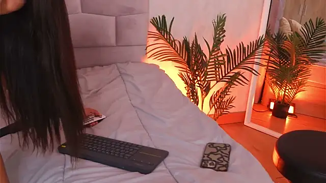 AnitaKariri live