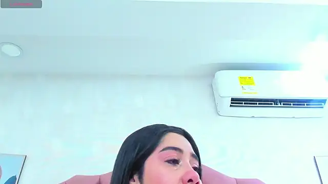 ThyaraJhons live