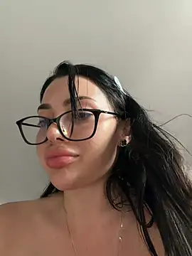 MyaSplash live