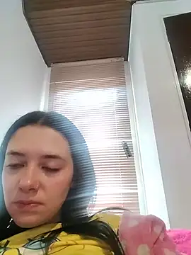 Isabella_21x live