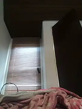 Isabella_21x live