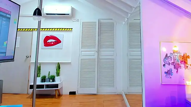 Martina_Miiller live