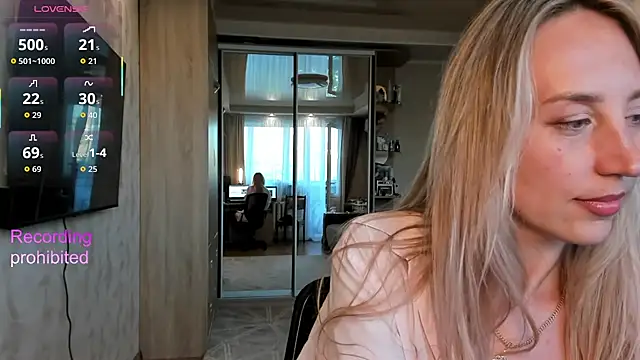 lady_Nati live