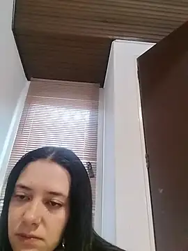 Isabella_21x live