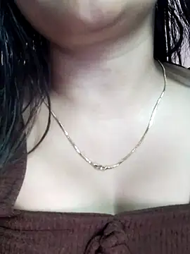 Wild-janvi live