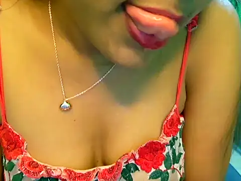 Spit_queen_ live