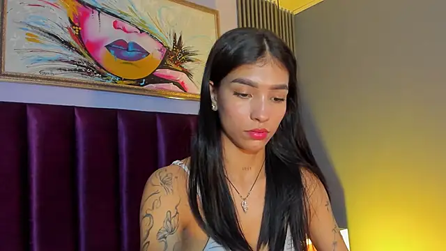 LauraAristizabal live