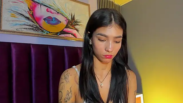 LauraAristizabal live