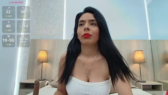 mature_eva1 live