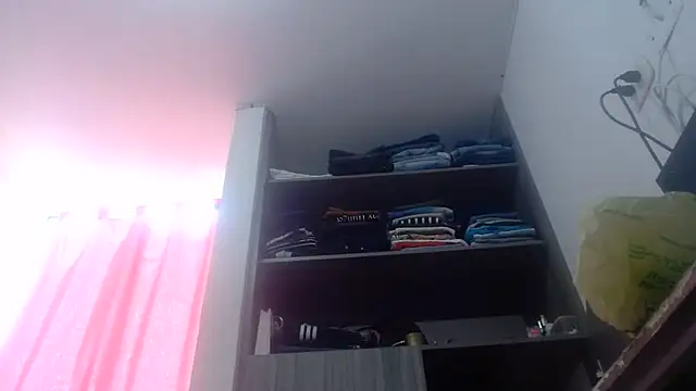 nicolle_milf1978 live