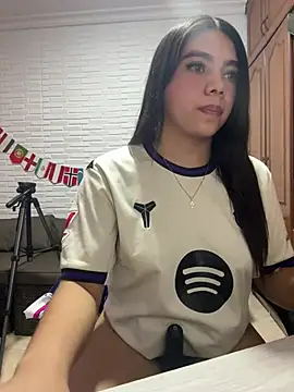 Luna_rousse26 live