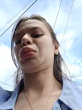 _Isabella-7 live