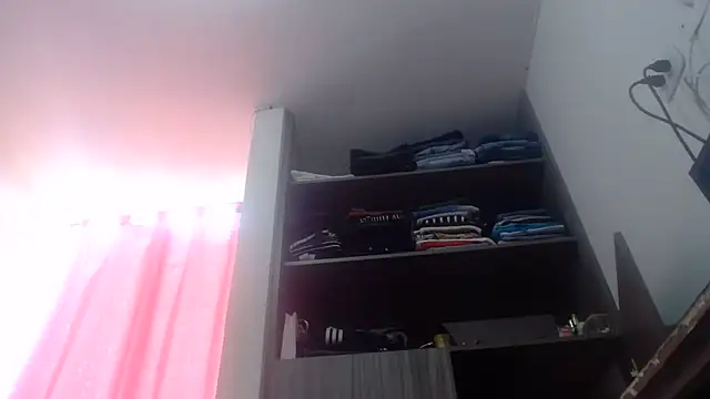 nicolle_milf1978 live