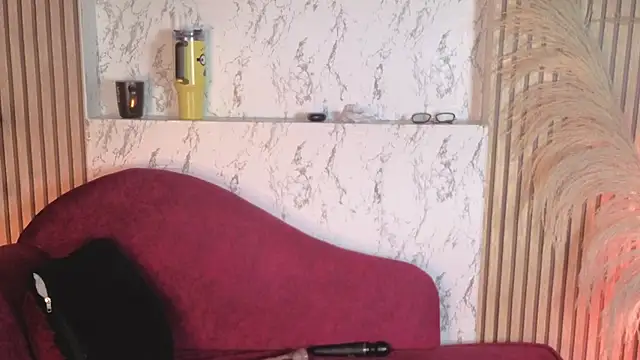 Isabella_lt live