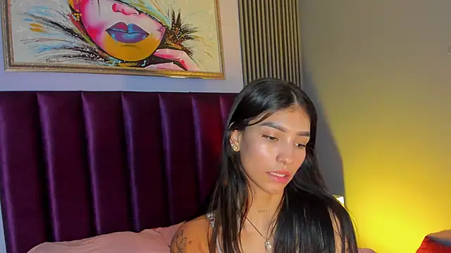LauraAristizabal live