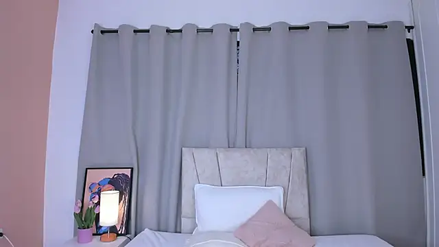 Maily_vega live
