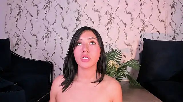 Fiorelaa_ live