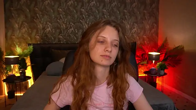 CuteeFoxy live