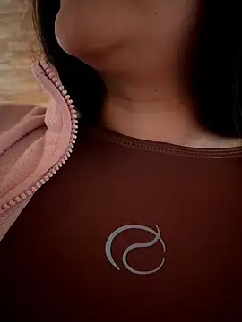 Veronica_Wins_ live
