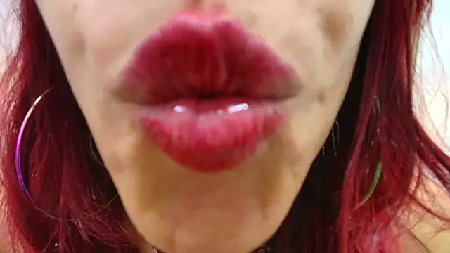 Anabella_Thompson live