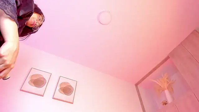 Mia_222 live